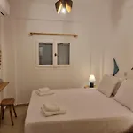 Holiday House In Paros Casa de Férias