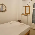 Holiday House In Paros Casa de Férias *