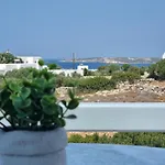 Holiday House In Paros Naousa