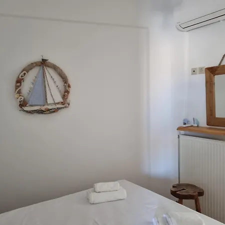 펜션 Holiday House In Paros 나오우사