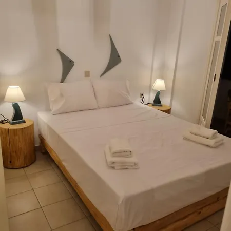 펜션 Holiday House In Paros