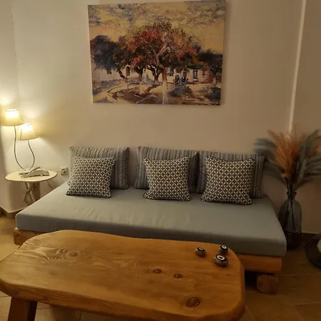 펜션 Holiday House In Paros *