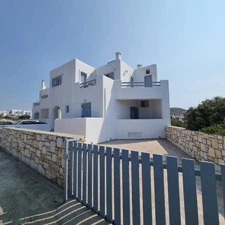 Holiday House In Paros * 나오우사